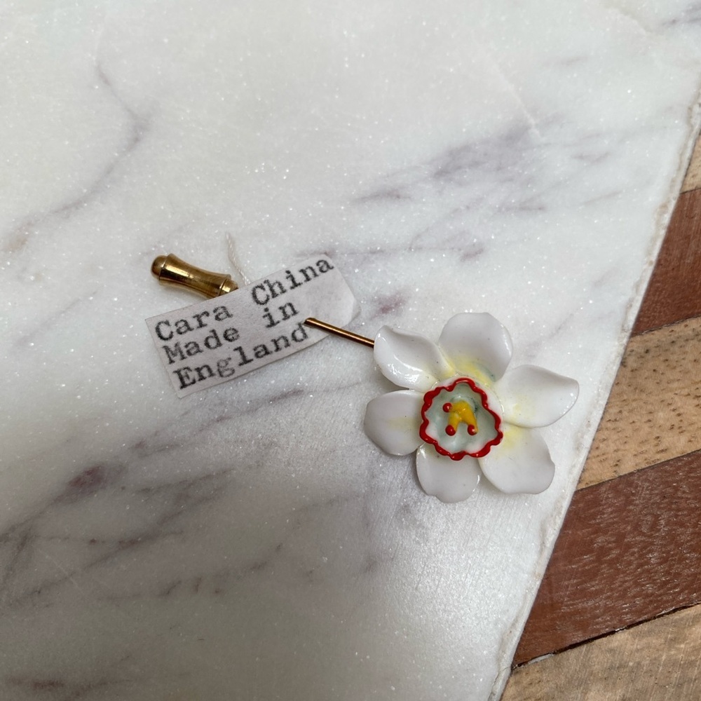 Vintage - Cara China Made in England 1950’s / 1960’s Narcissus Pin